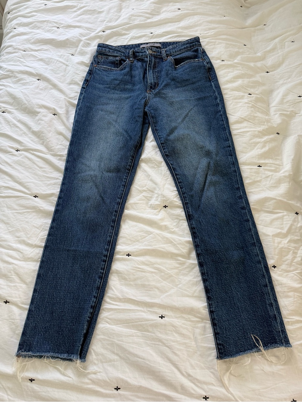 Joe's Jeans Women's Straight Leg Jeans in Medium Blue Wash